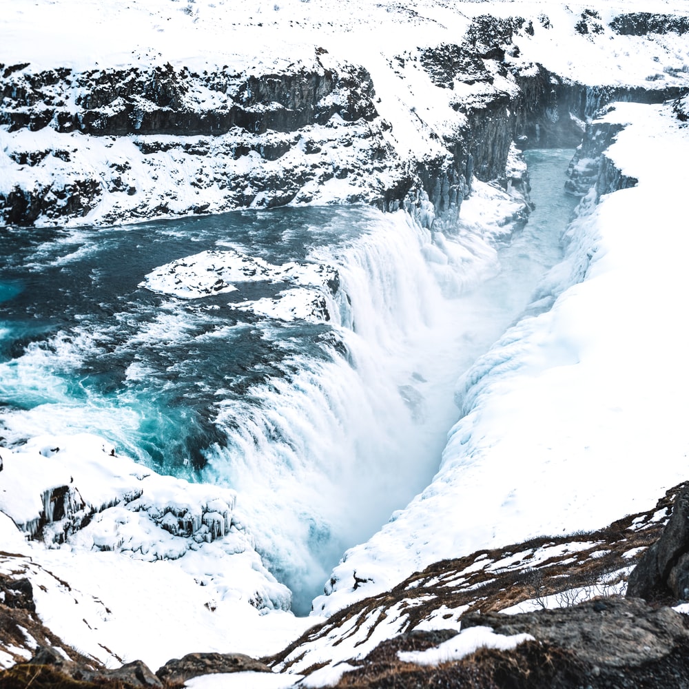 唯美冰岛雪景风景图片