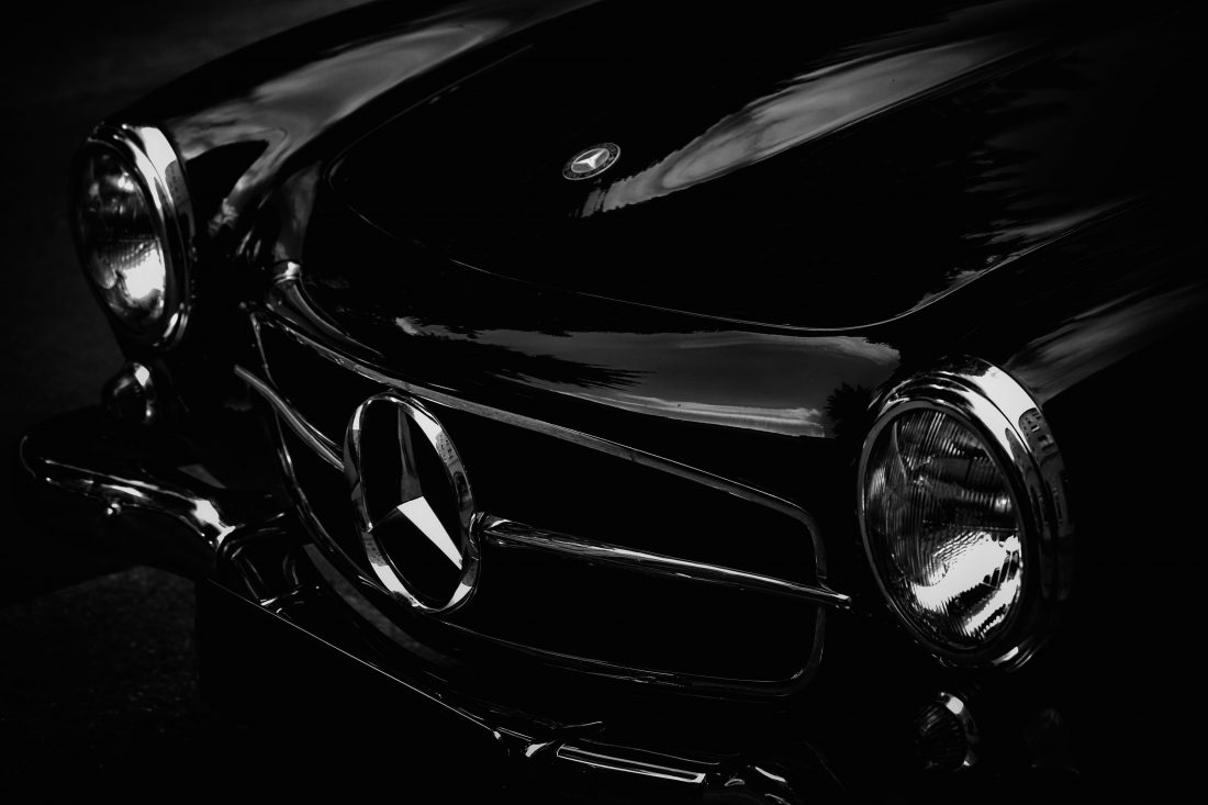 黑色簡約優雅梅賽德斯汽車圖片