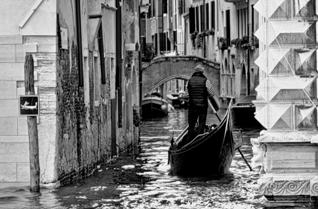 水上城市威尼斯黑白图片