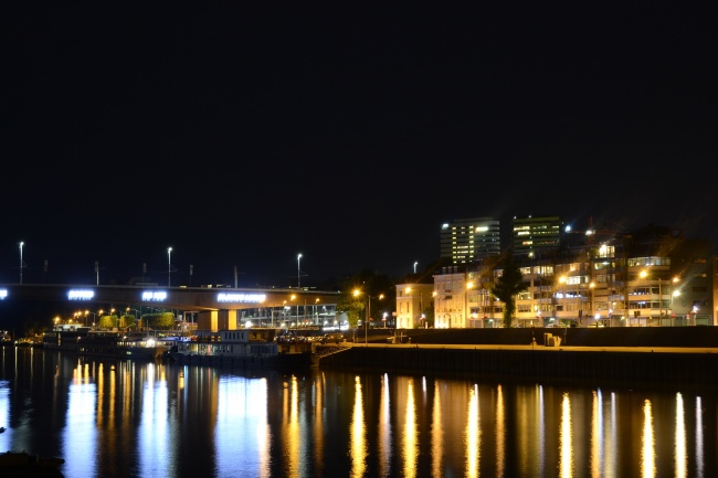 荷兰阿萨姆城市夜景图片