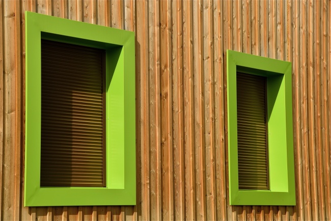 绿色木窗户图片