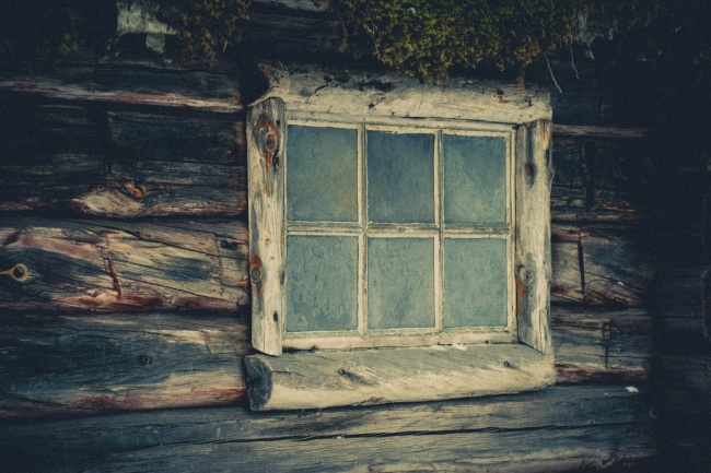 木质格子窗户图片