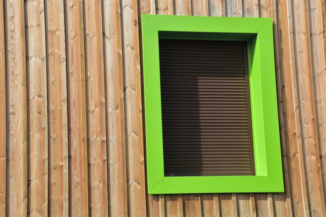 綠色木窗圖片