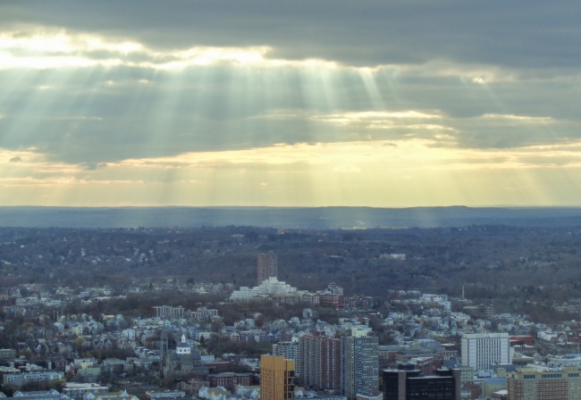 太阳光线下波士顿城市景观