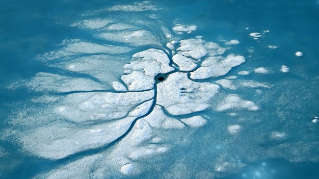 大海浮冰图片