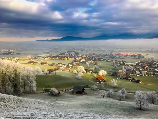 瑞士乡村风景图片