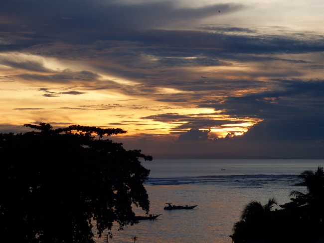 龙目岛傍晚日落图片