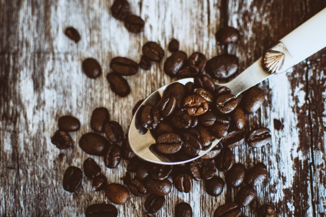 黑色咖啡豆高清图片