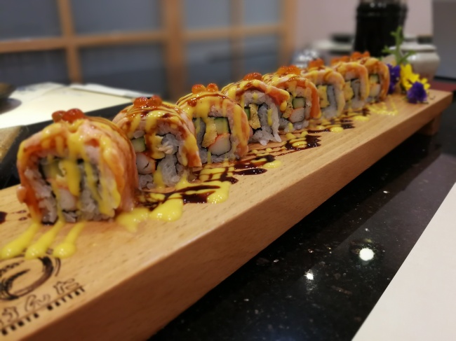 美味日本寿司卷图片
