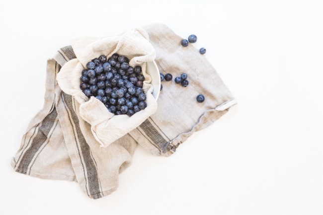 新鲜蓝莓果摄影图