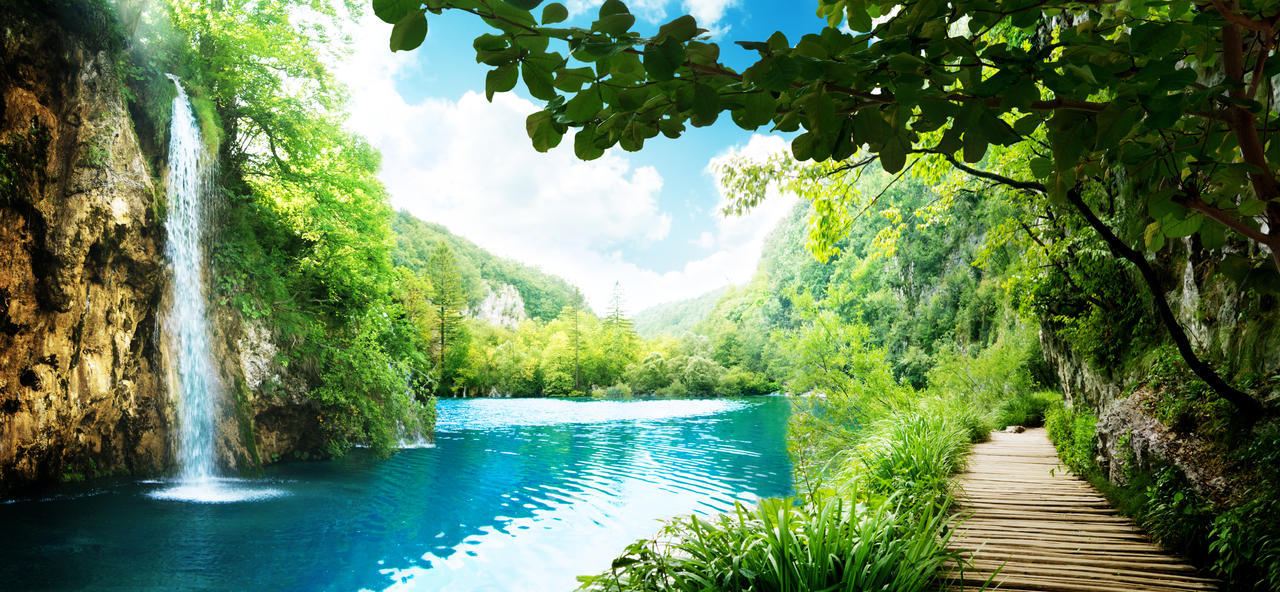 国外景观旅游旅行克罗地亚深林的瀑布河流风景